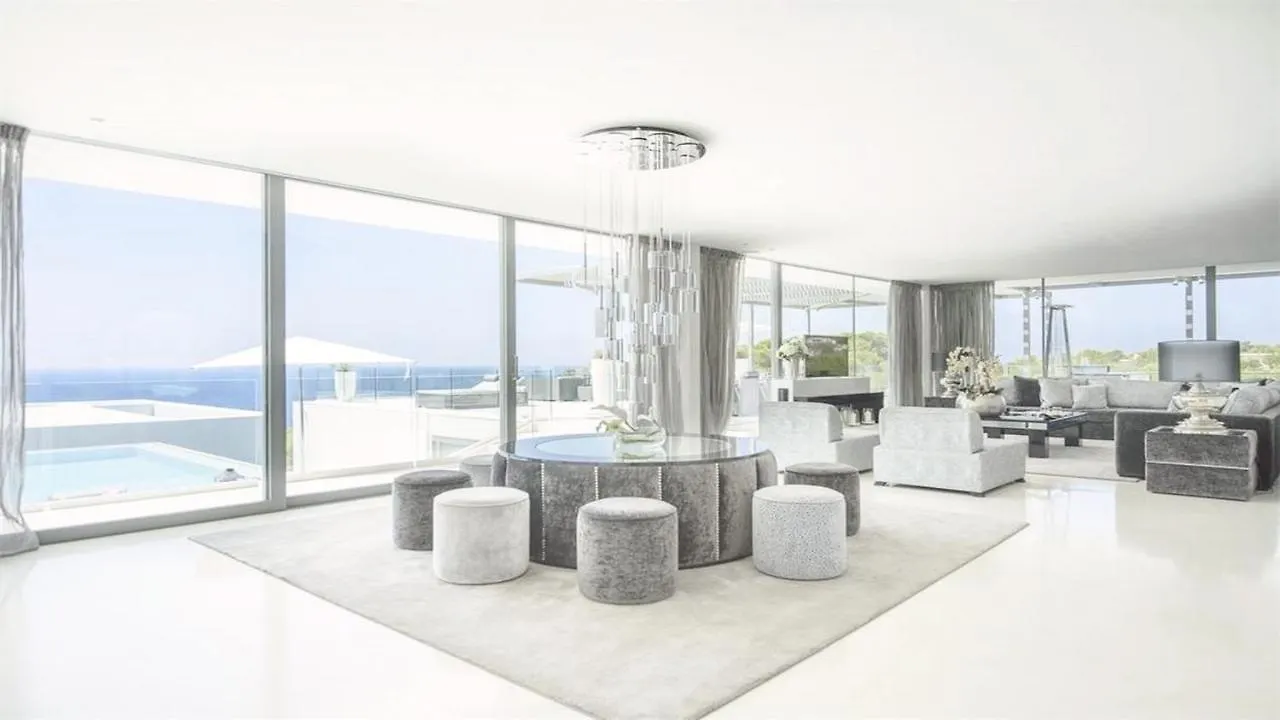 Luci Oculaci Ibiza Luxury Villa Spain
